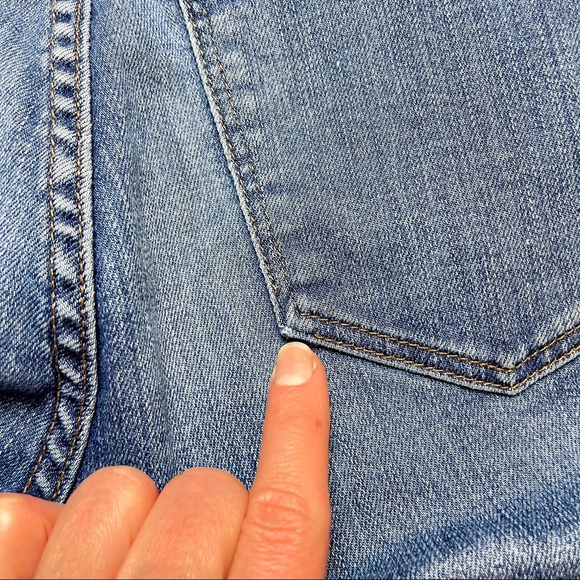 Madewell 9” High Rise Skinny Jeans: Button-Through Edition Size 25 - Picture 8 of 10